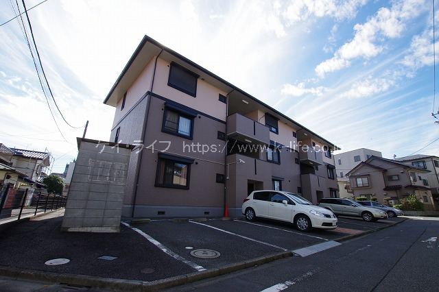 セゾン西橋本 駐車場