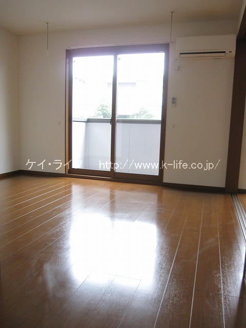 リビングダイニング