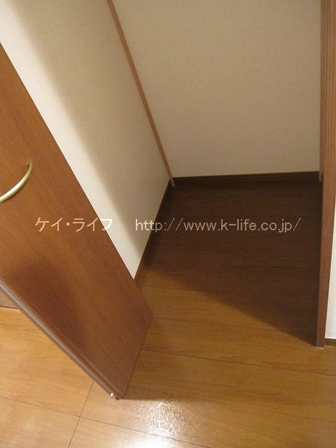 相原ヒルズつつじ玄関