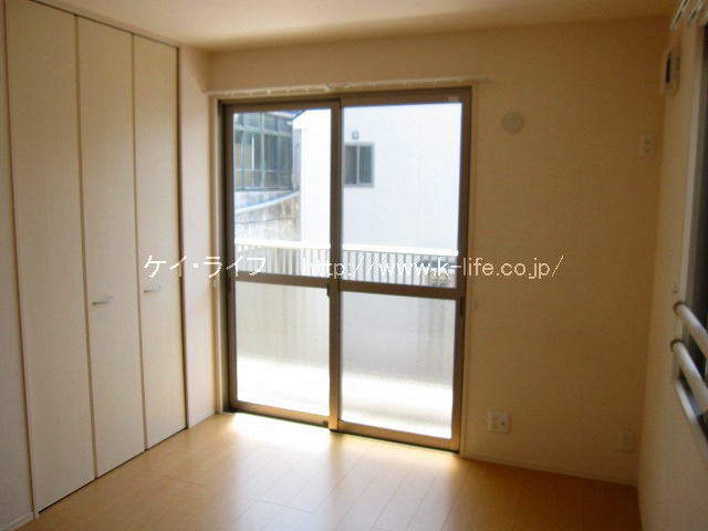 クローゼット(閉)