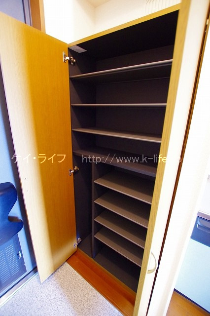 シューズボックス