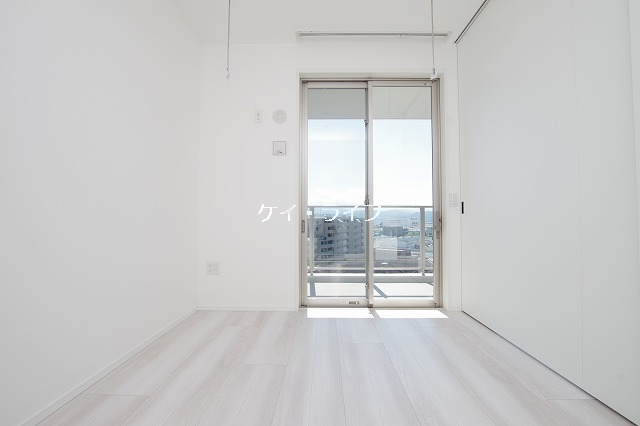 ソルフィエスタ洋室