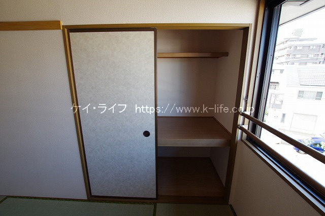 セゾン西橋本 押入