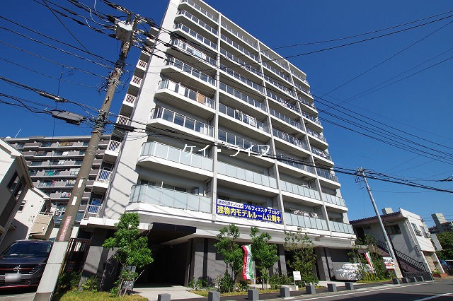 ソルフィエスタ外観