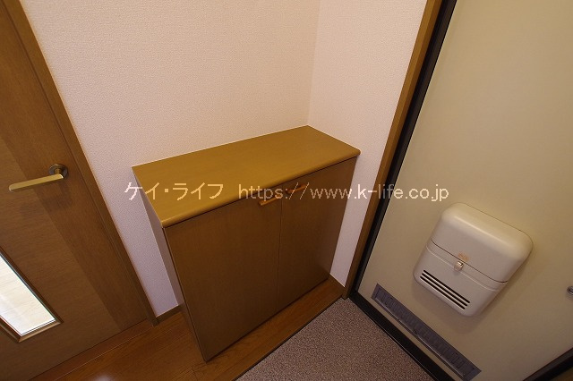 シューズボックス