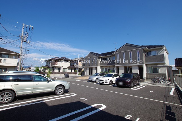 ル リアン 駐車場