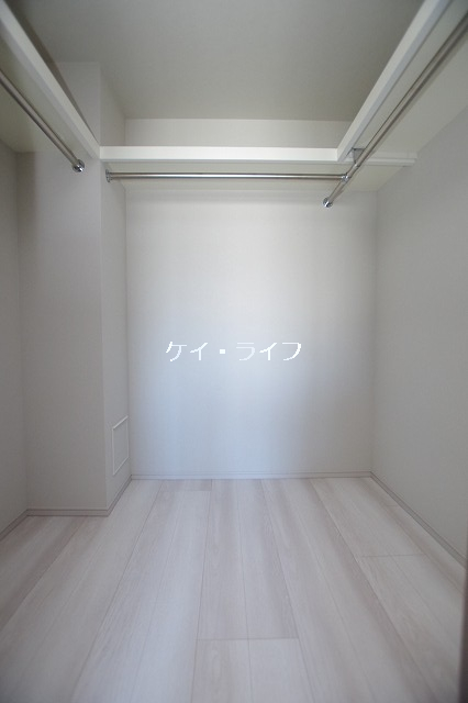 大型クローゼット